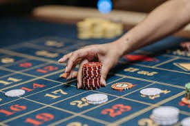 Playtech live dealer table on lotus3 mobile showing roulette wheel and betting interface